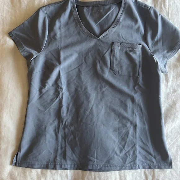 The Women's Tailormade Scrub Set - XL - Picture 4 of 6